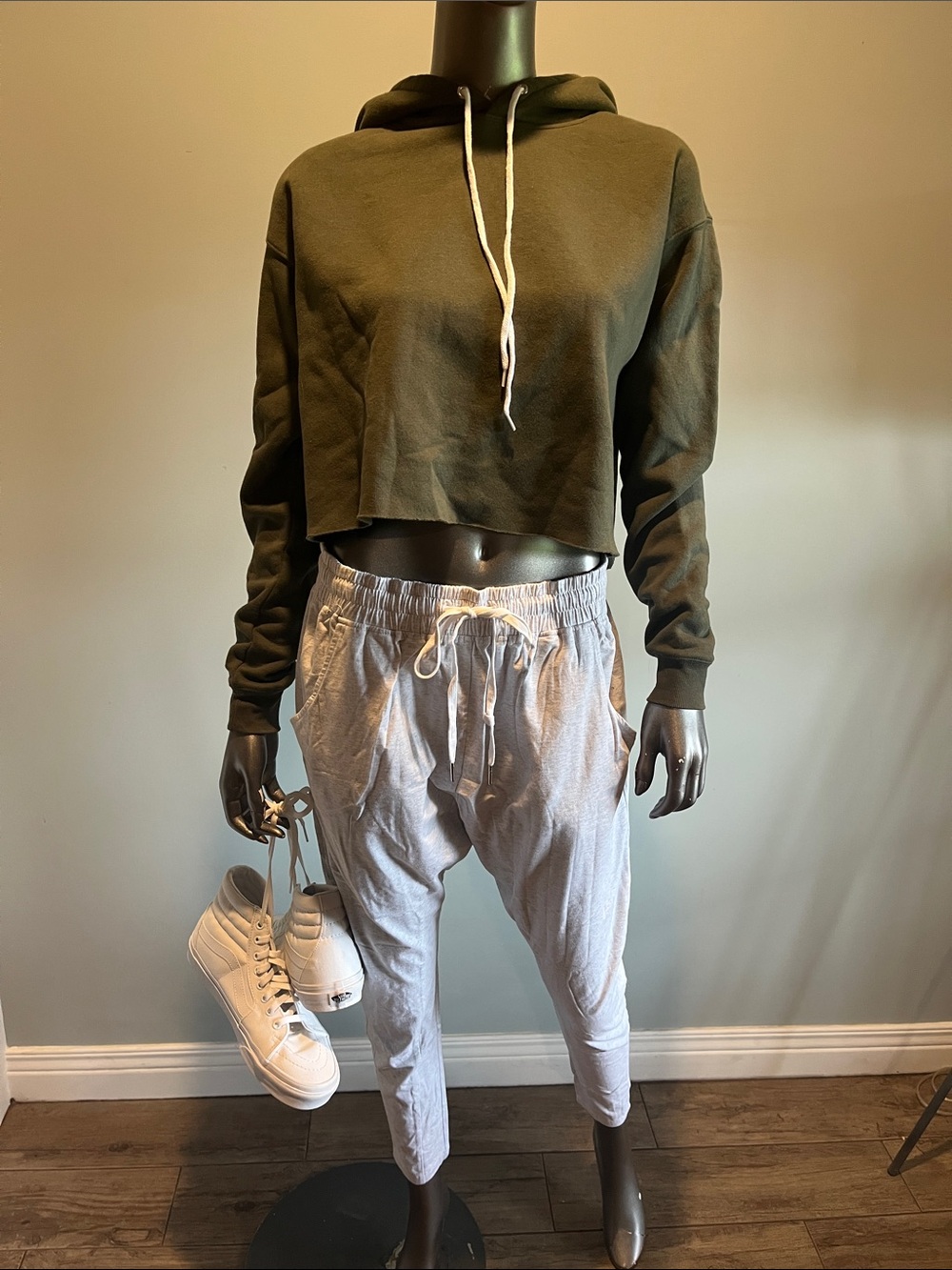 Women's Cropped Hoodie & Light Gray Jogger Set - Olive Crop Hoodie
